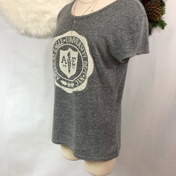American Eagle Outfitters- A•E•O Gray/White Tee👕 - Picture 2 of 6